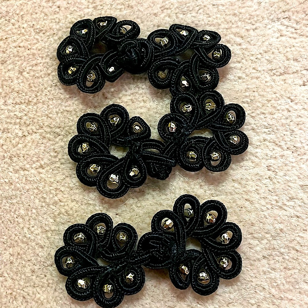 Elegant Black and Gold Decorative Closures 12 for $17